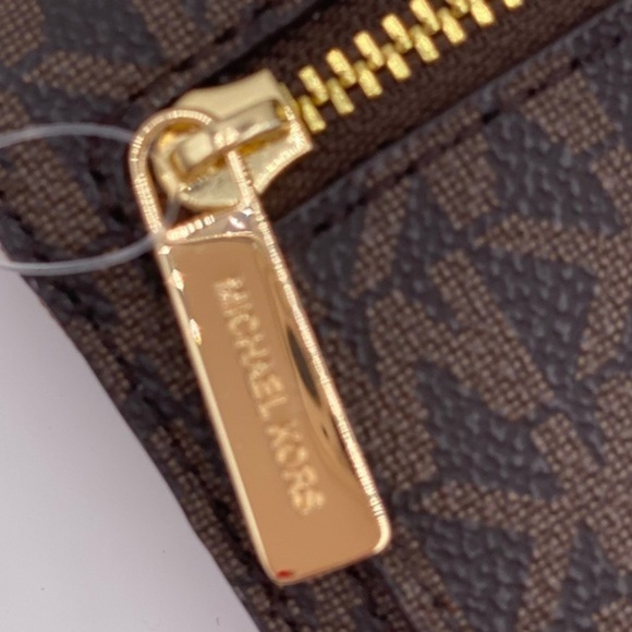 Michael Kors Jet Set Travel Trifold Wallet - Picture 9 of 9